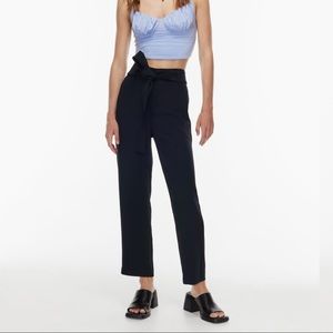 Aritzia Toe-front Pant